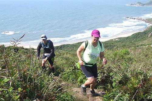 Prova desafia atletas em duas maratonas em meio a belos cenários na Ilha de Santa Catarina / Fotos: Foco Radical/Eco Floripa/Divulgação